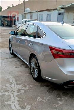 تويوتا أفالون